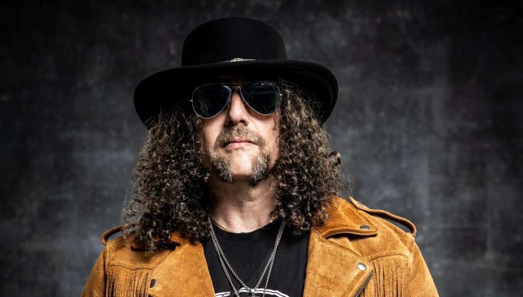 The Artist As A Lifeline: Ray Ray Star Creates Music That Holds You Together